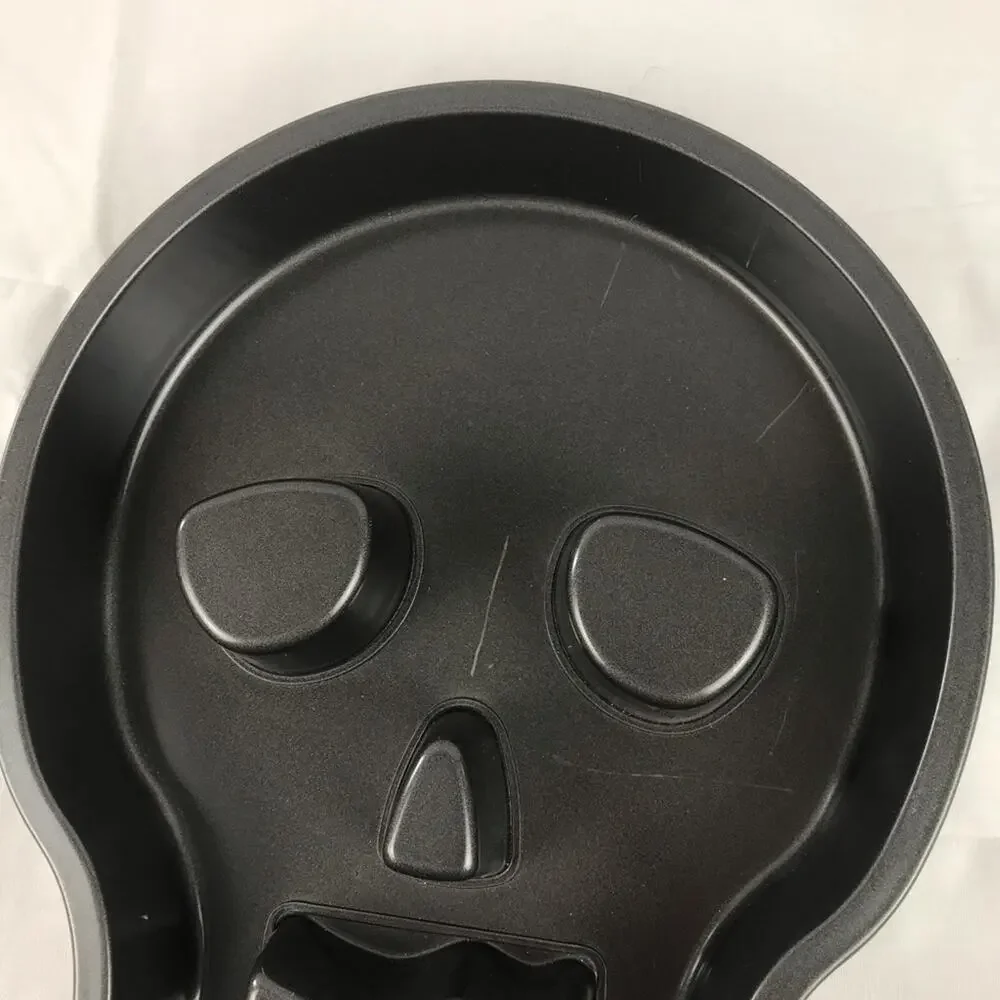 Skull‎ pan